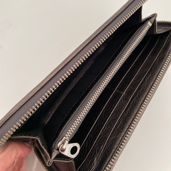EUC Marc Jacobs Wallet Gunmetal - Picture 3 of 5
